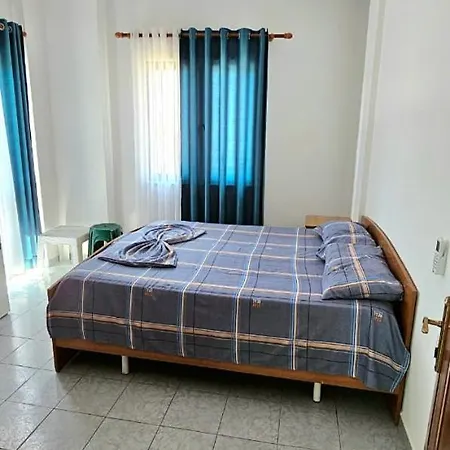 Domi's * Durrës